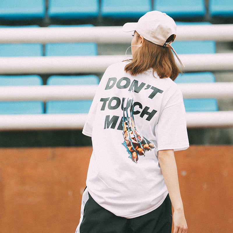 DONT TOUCH ME short sleeve TEE